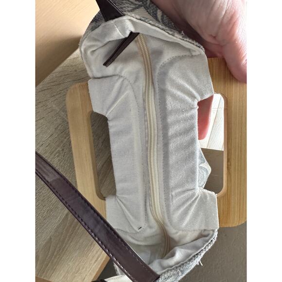 Tropical Leaf Print Canvas Handbag with Bamboo Handles and Adjustable Strap - Picture 7 of 10